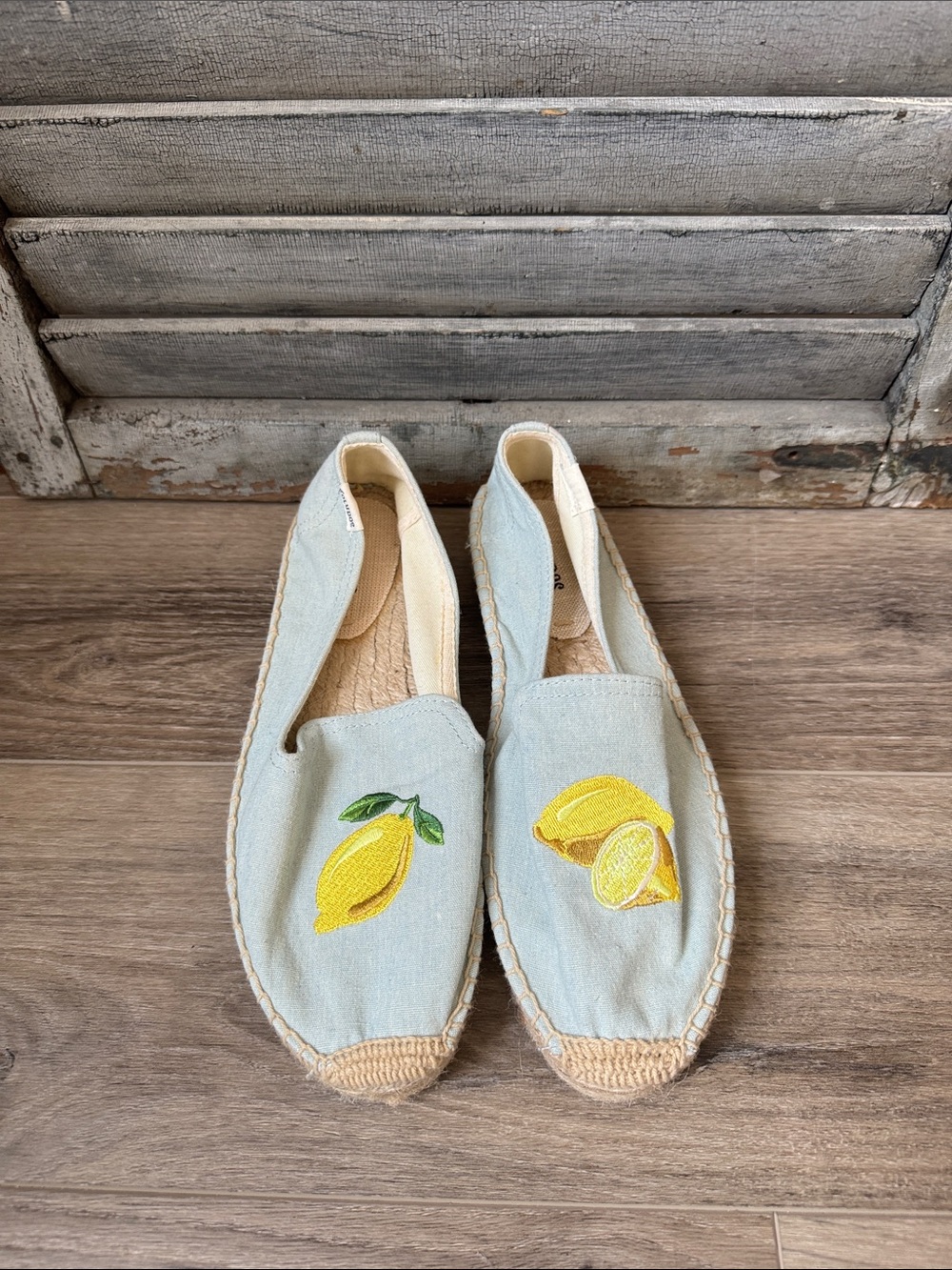 Soludos Light Blue Canvas Lemon Espadrilles 🍋🍋